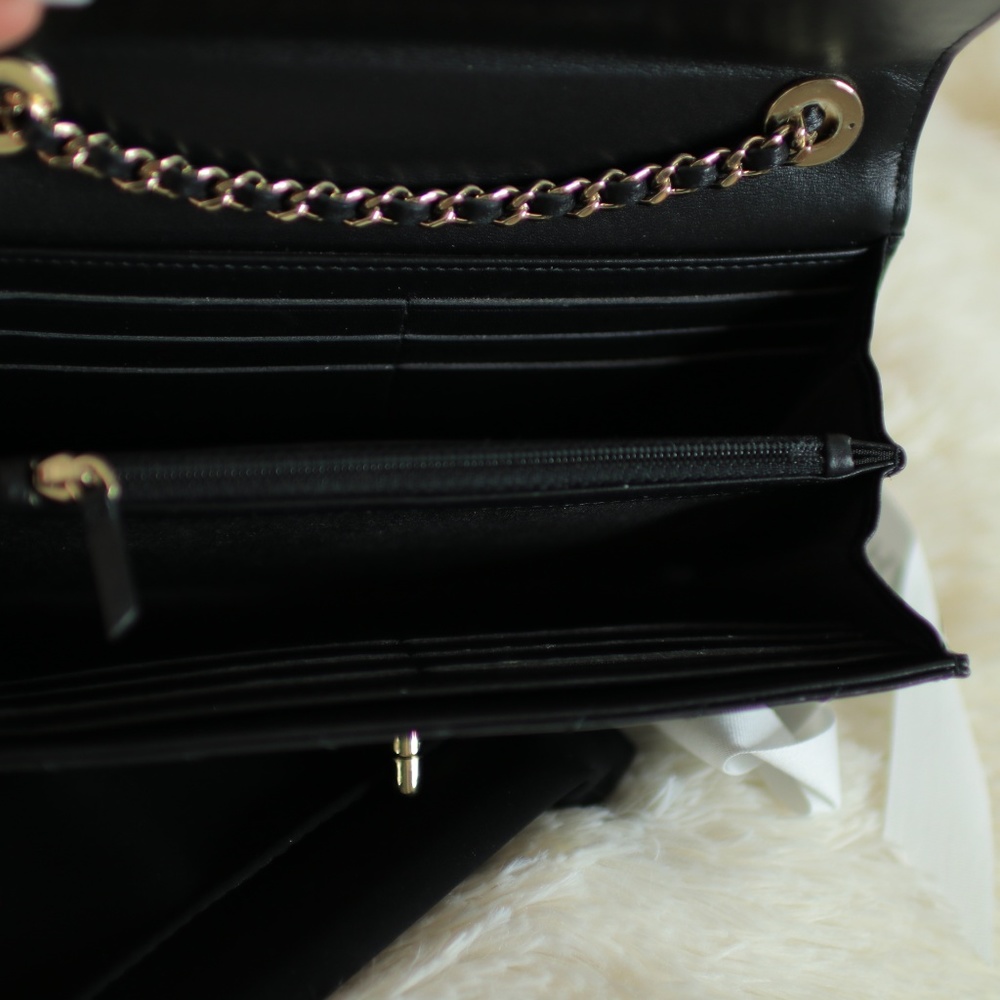 Chanel Trendy CC WOC Chevron Pattern in Black - Picture 5 of 8